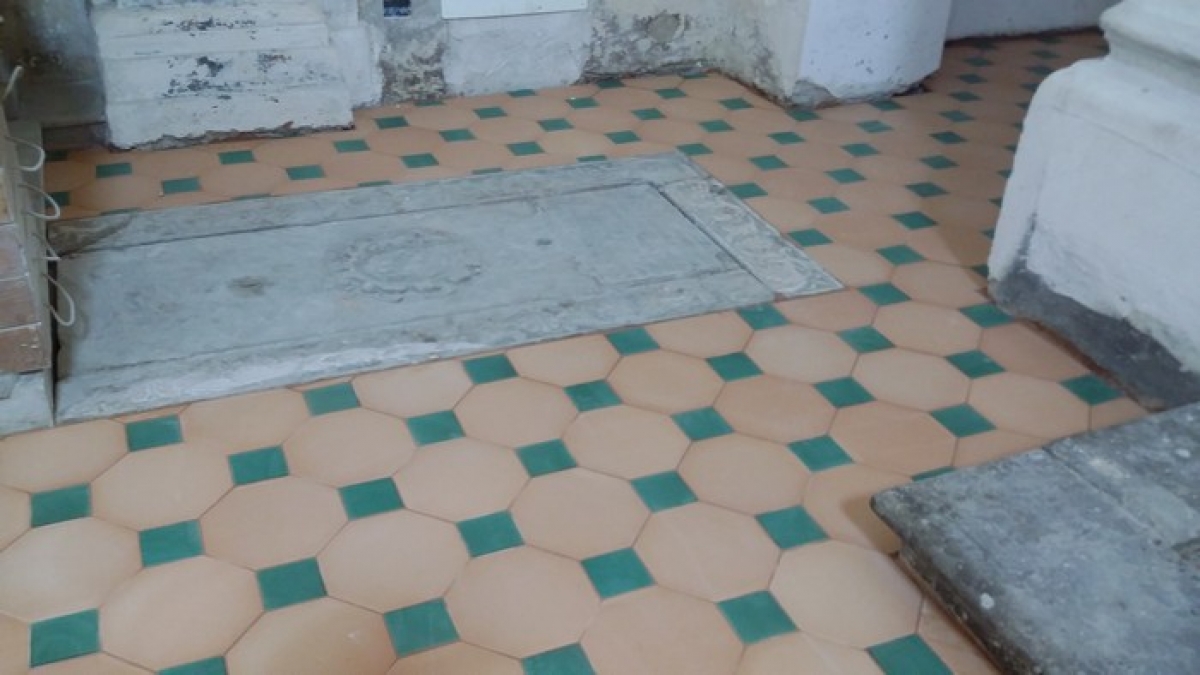 Restauro pavimentazione interna Chiesa di Maria SS.Annunziata detta la Pinta a Palermo